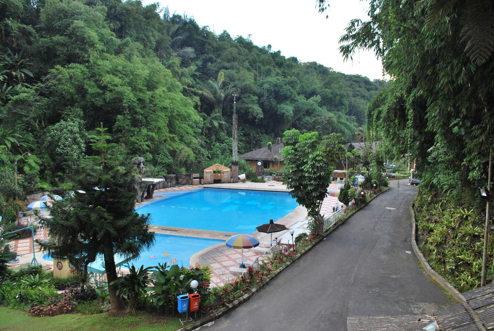 Zuri Resort Cipanas Puncak Ngoại thất bức ảnh
